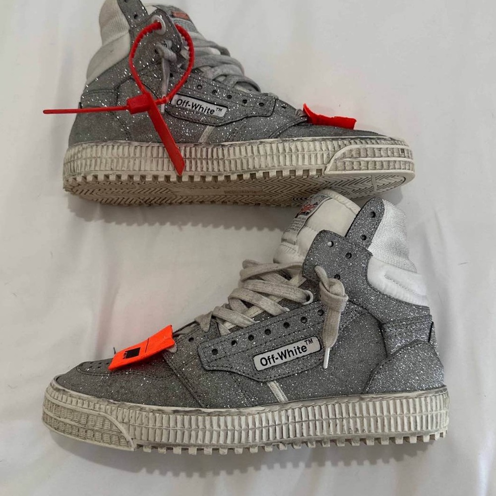 Off-White women’s Off-court 3.0